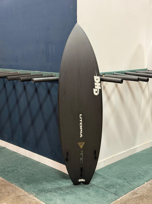 5'9 DHD UTOPIA SWALLOW TAIL (USED)